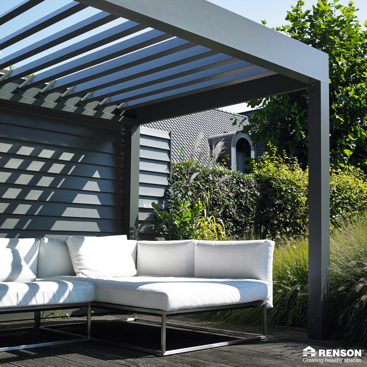 ADH Paysages - Vente et pose de pergola bioclimatique sur Vendôme, Blois, Orléans, Tours et La Sologne