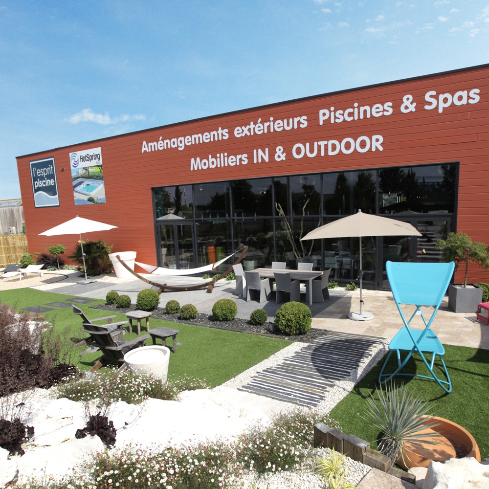 Vente et pose de SPAS HOTSPRING - Exposition de spas et jacuzzis ORLEANS